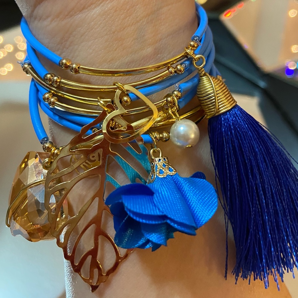 Set of 7 handmade bracelets